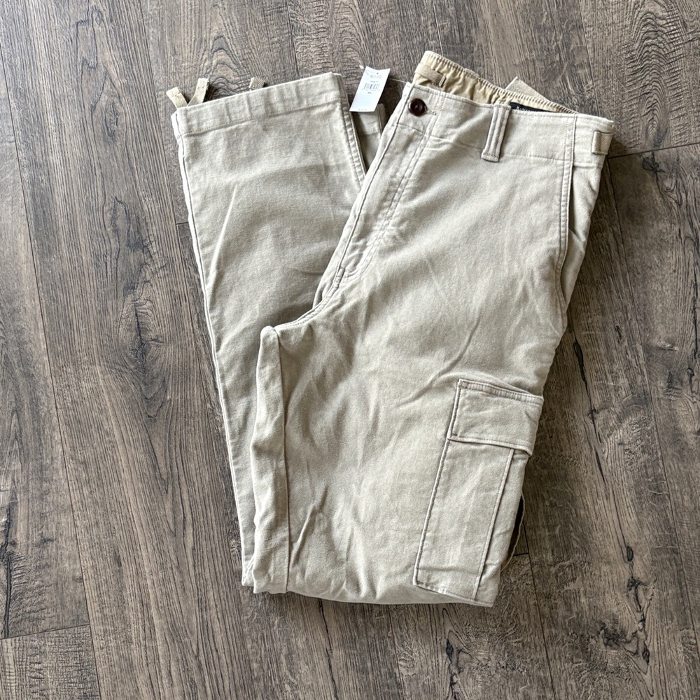 Banana Republic Traveler Cargo Pants 35L NWT